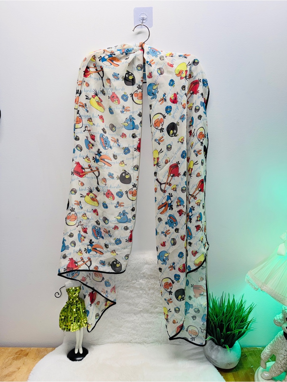 Angry Birds Shawl White Cartoon Bird Print Scarf w/ Finish Edge & Gems Print🧣